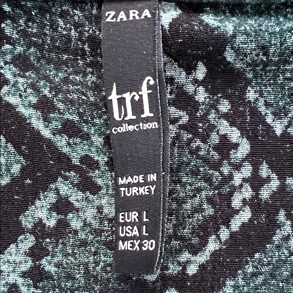 ZARA Green Black snakeskin patterned Button Down Shirt - Picture 8 of 17